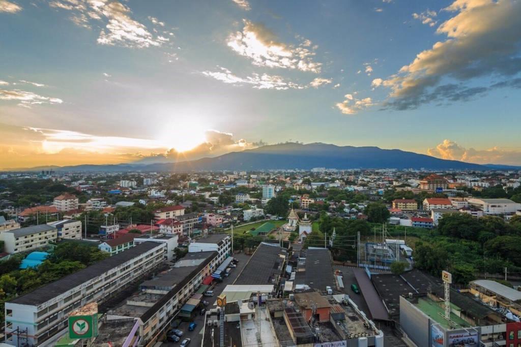 Astra Suites Central Chiang Mai Exterior photo